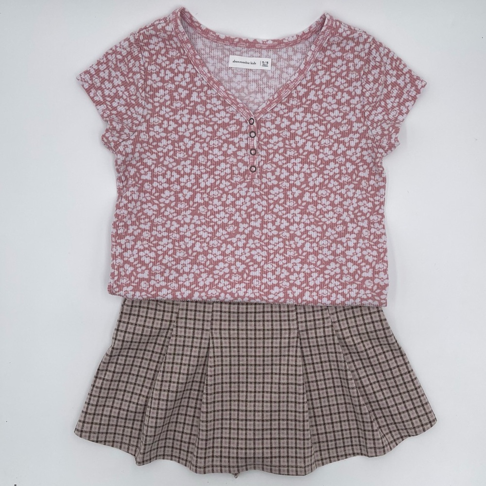 Abercrombie Kids Girls Pink Pleated Mini Skort and Tee